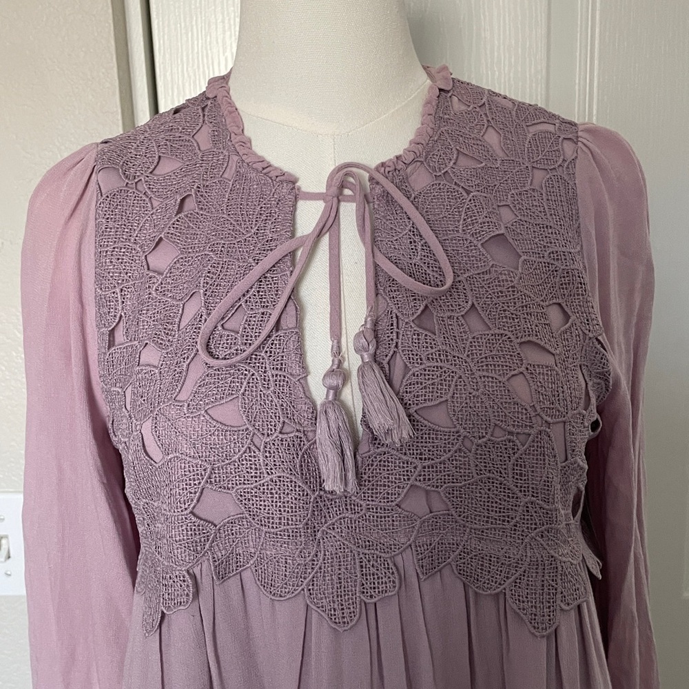Anthropologie Mauve Lace Detail Top - Picture 6 of 6
